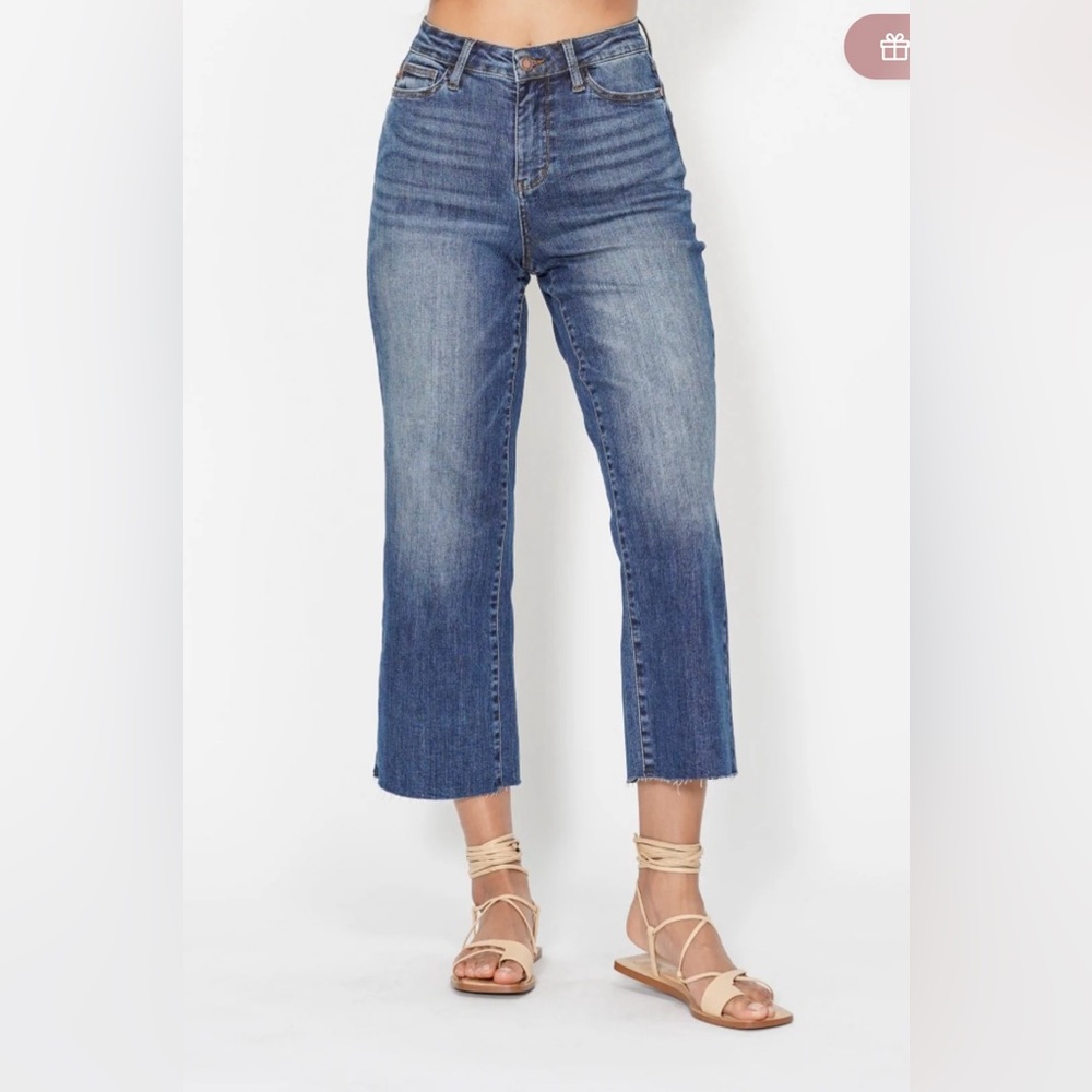 NWT Judy Blue High-Waisted Wide Leg Crop Jeans